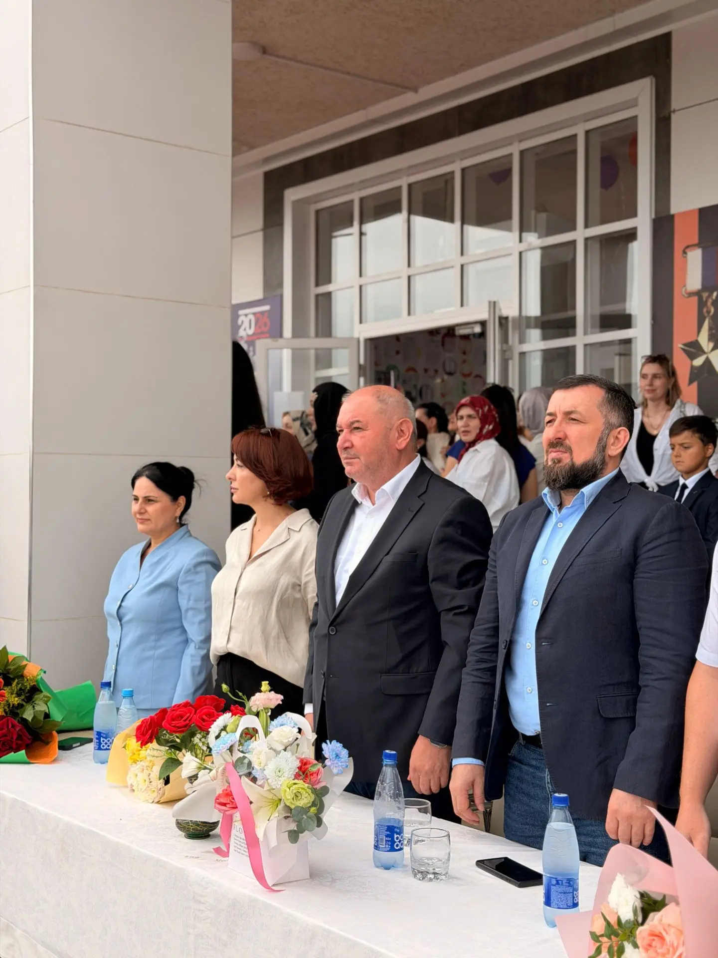 📢Торжественная линейка в честь Дня знаний прошла с участием известного общественного д...