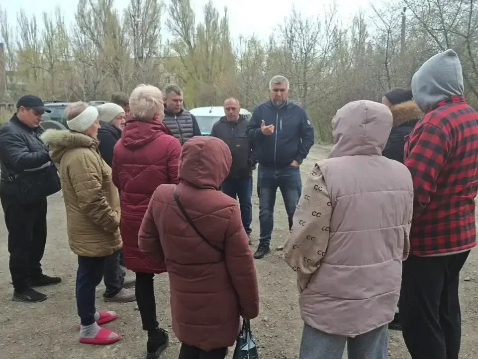 7 встреч за месяц: специалисты "Вода Донбасса" продолжают информировать жителей  👥В апреле сотрудник