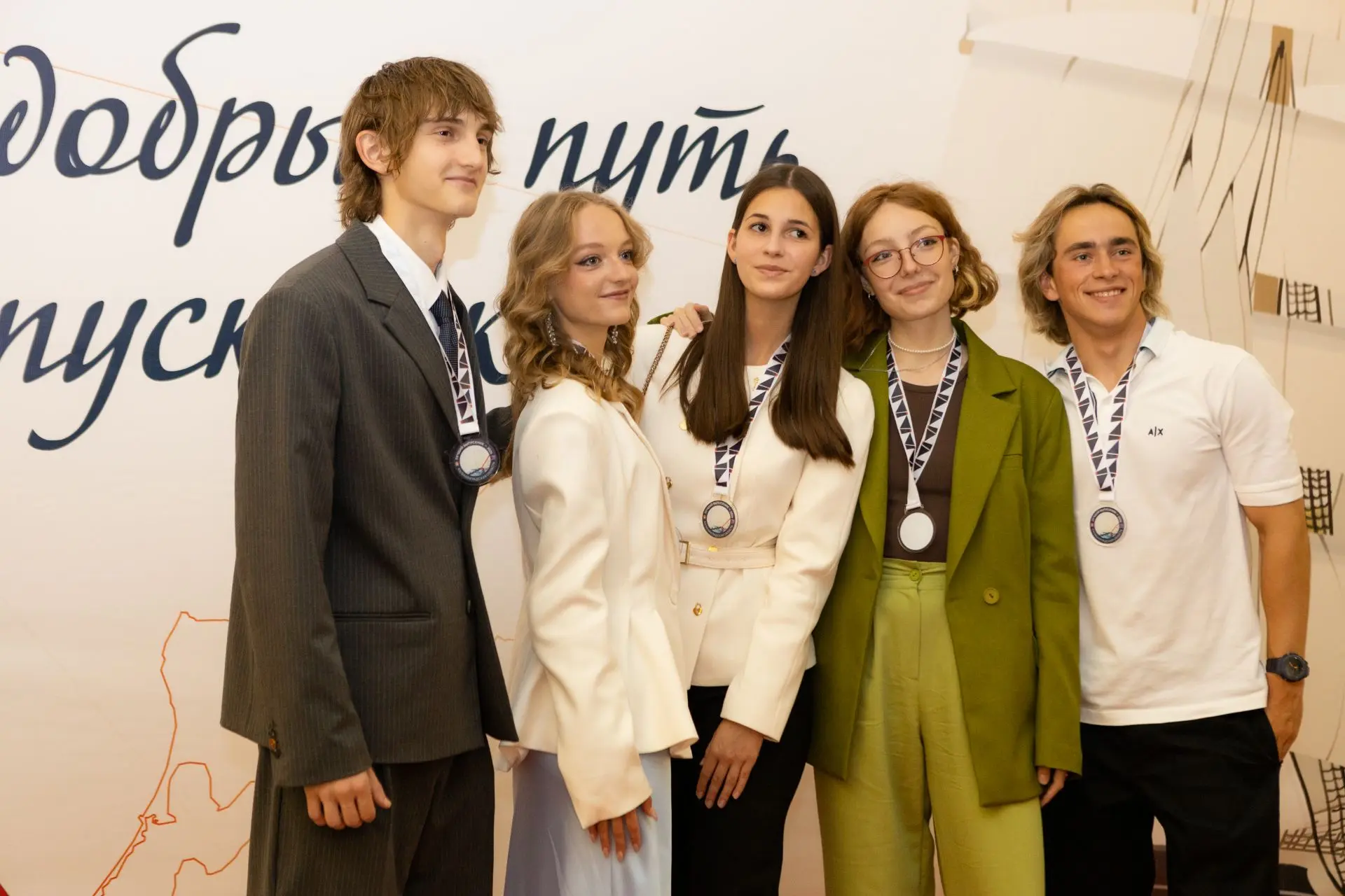 🎓 В Калининградском областном драматическом театре состоялся традиционный Бал медалист...