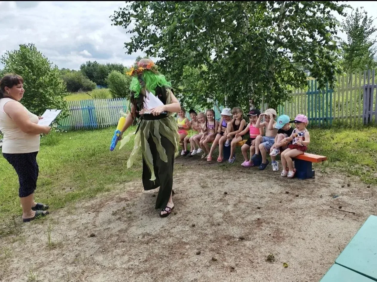 Детский сад превратился в настоящую сказочную поляну! Мы праздновали один из самых весе...