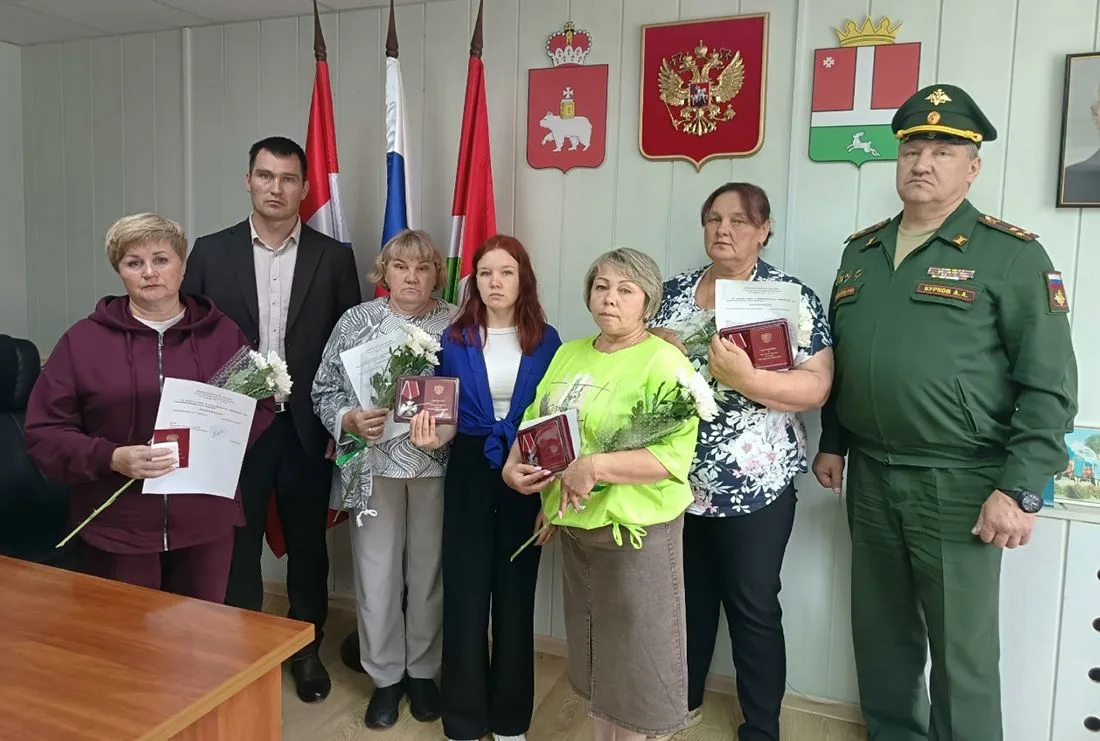 В Кочёвском районе посмертно наградили героев СВО Орденом Мужества. Помним, скорбим...
