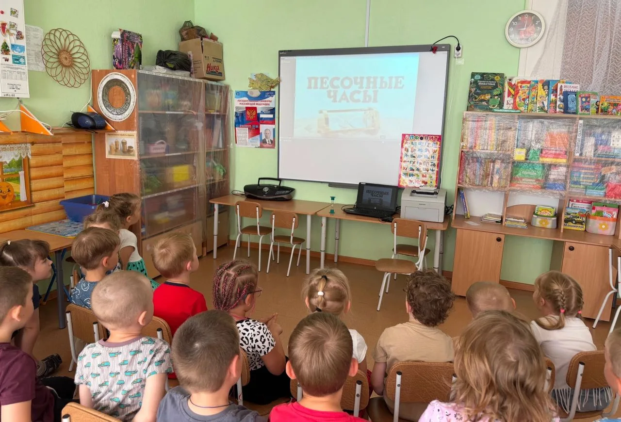 🌞 День песочной фантазии в нашем детском саду!

Лето — самое время для творчества и игр, а самый лю