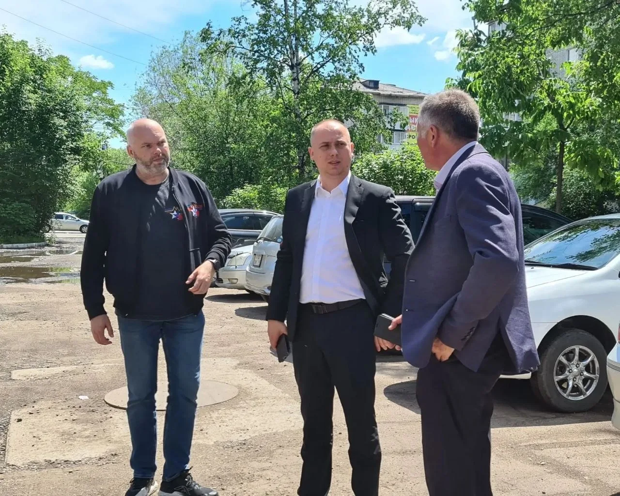 ✔️Постепенно приводим в порядок междворовые проезды

▶️В областном центре продолжаются работы по бла
