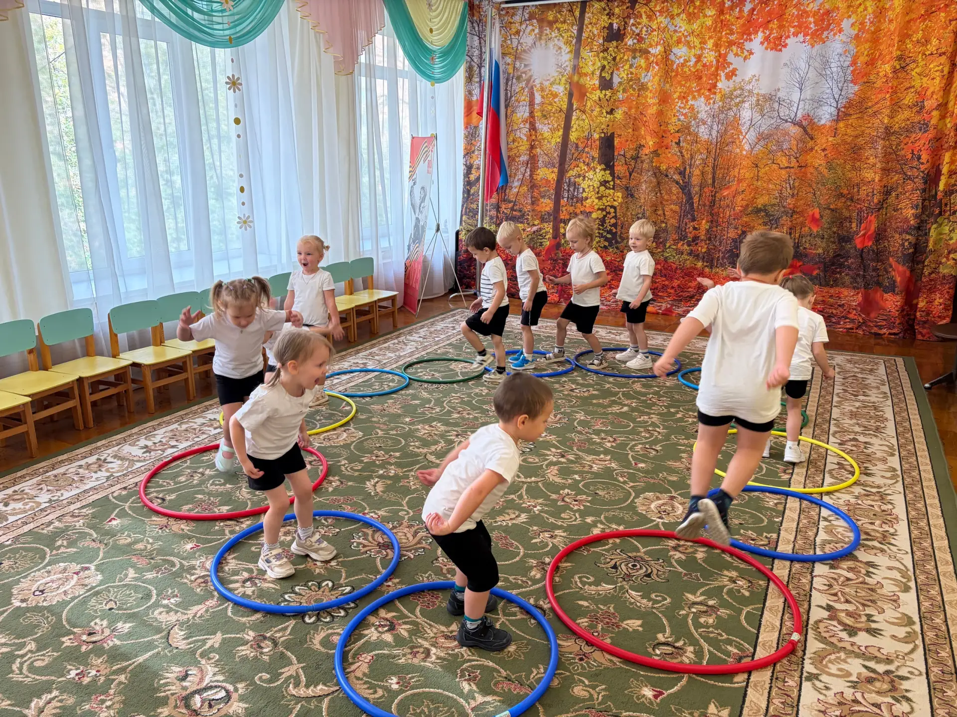 📌Каждое физкультурное занятие в младшей группе — это не просто зарядка🤸‍♂️, а настоящ...