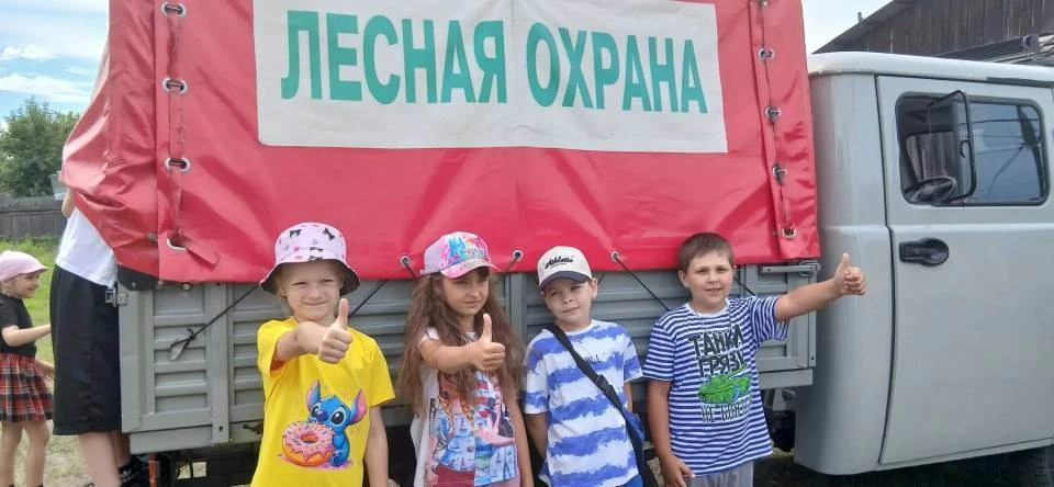 "Сияние красоты необъятной России"
 
Девятнадцатый день в нашем лагере "Солнышко" был посвящен одном