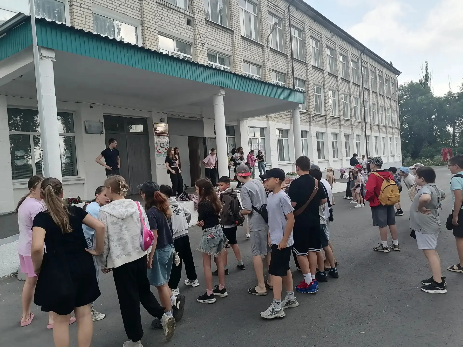 В лагере «Робинзоны» прошёл насыщенный и весёлый день, полный ярких событий и незабываемых моментов.