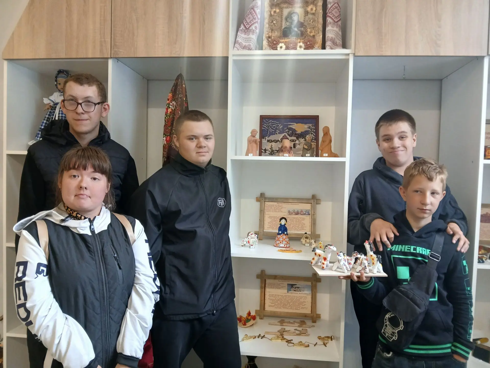 ⎯⎯⎯⎯⎯⎯⎯⎯⎯⎯
Дневник лагеря: День музея. Сказ о русских мастерах

Наш отряд на один день превратился в