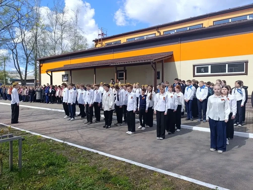 6 мая в нашей школе состоялся смотр-фестиваль «Песни Победы» среди учащихся 5-7 классов...