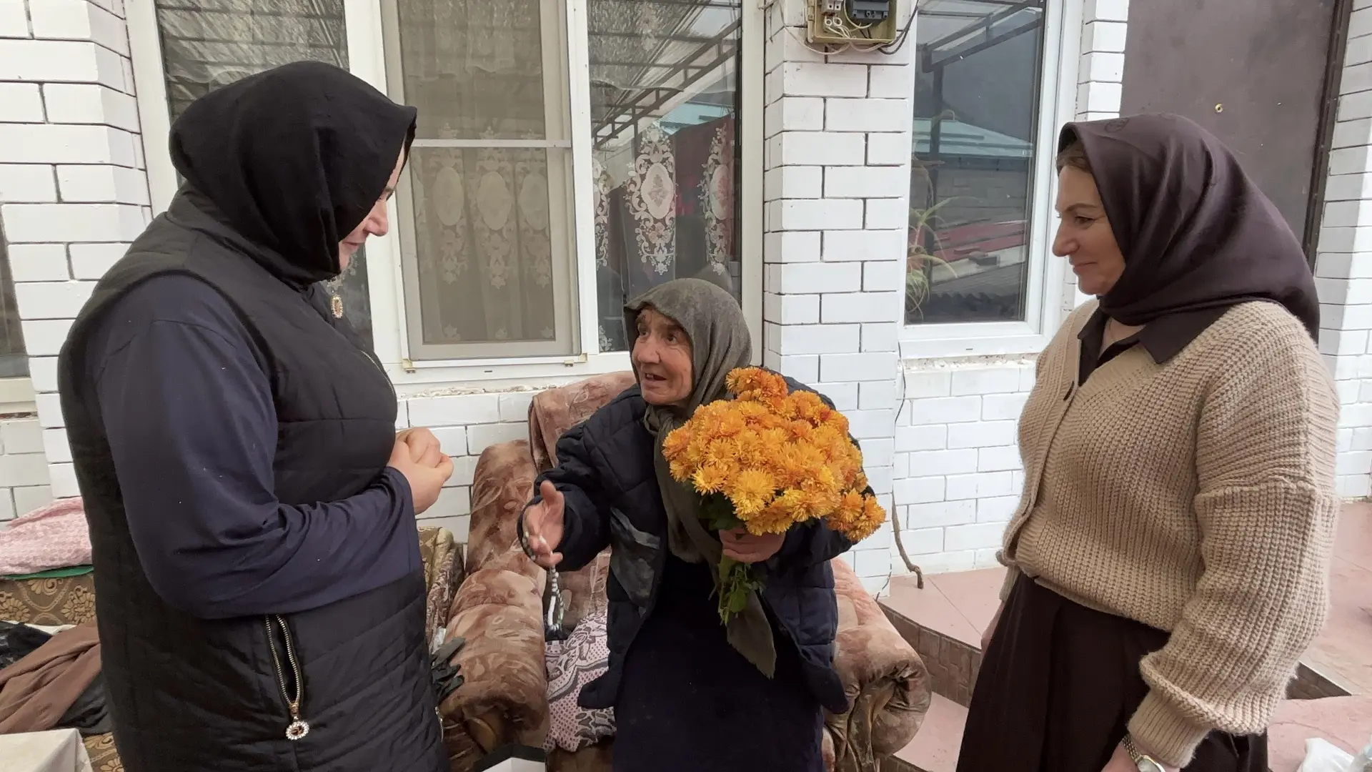В день пожилых людей — с теплом и вниманием