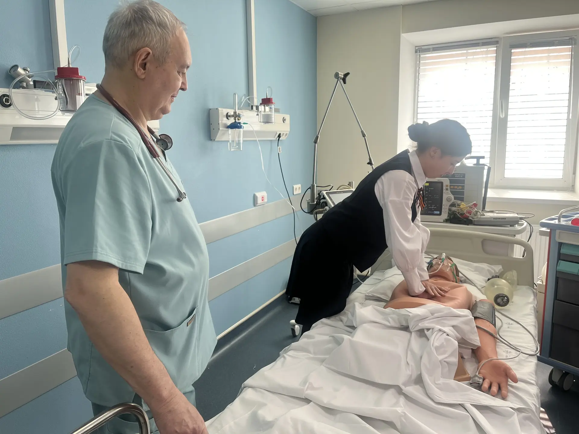 🏥 За кулисами медицины: школьники в гостях у инфекционной больницы