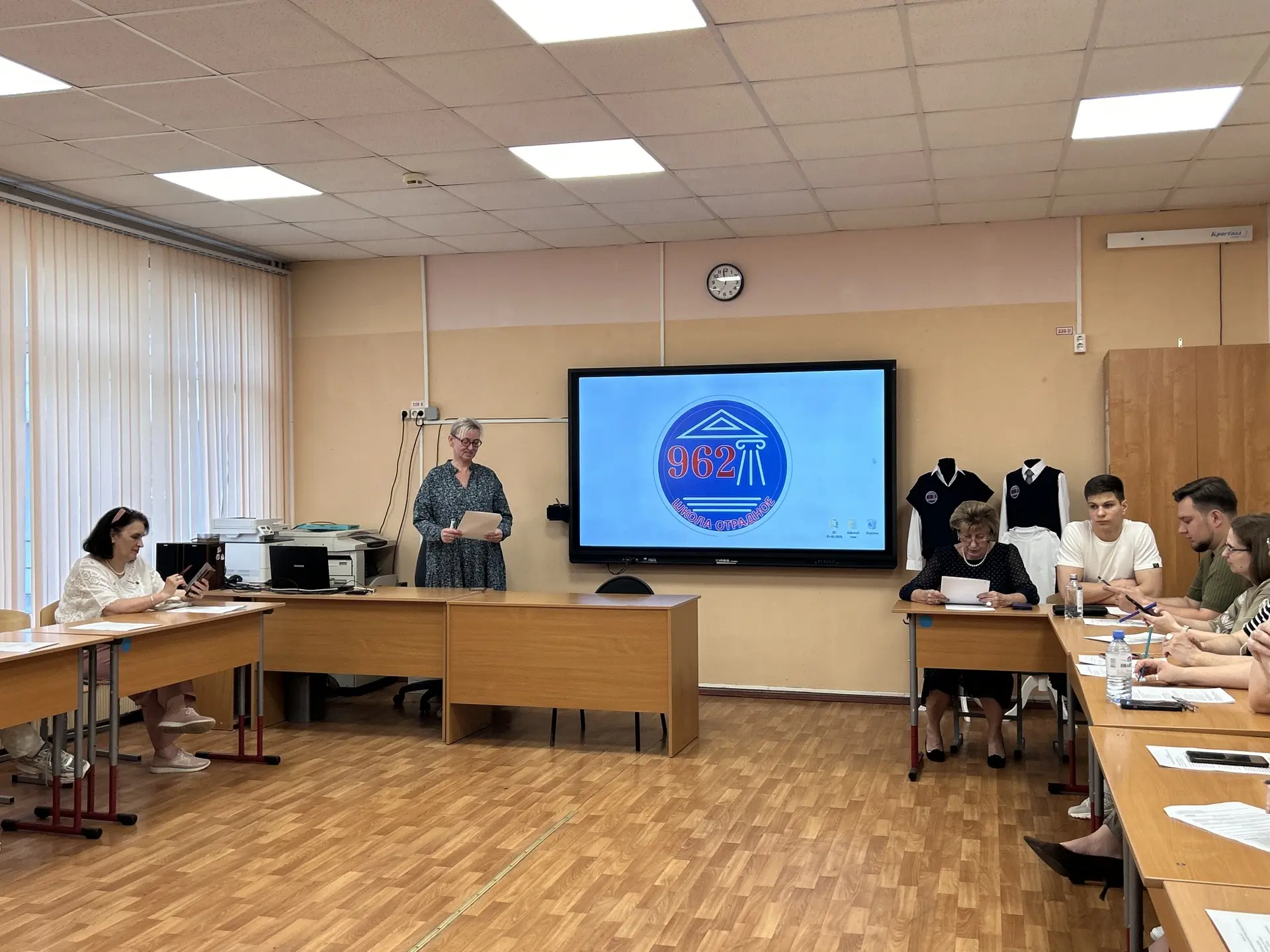 Завершение учебного года

👩‍💻 В мае состоялось заключительное заседание Управляющего совета. Члены