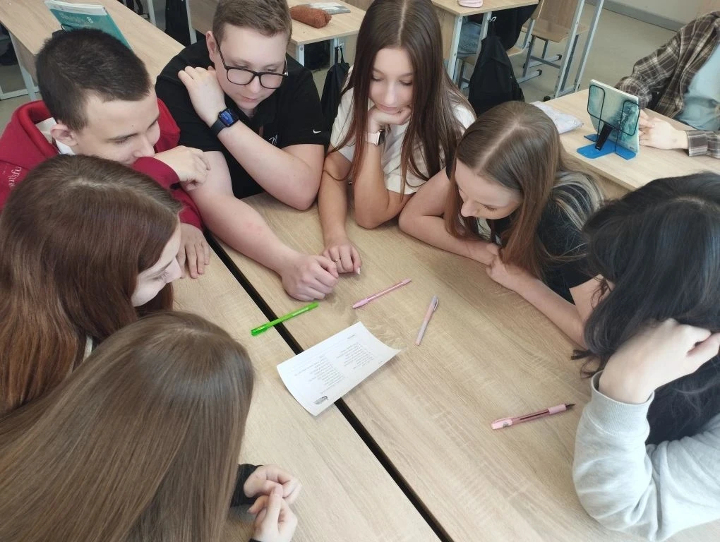 🏫Неделя иностранного языка в Общеобразовательном комплексе имени Владимира Храброго: новые события! 