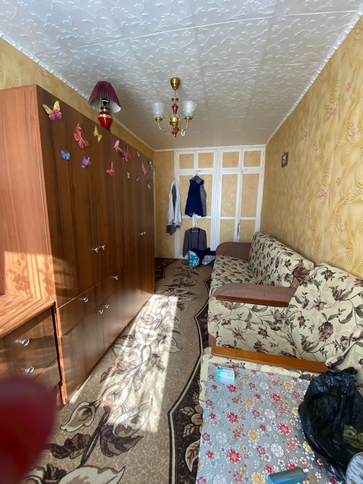 Продается уютная меблированная двухкомнатная квартира с косметическим ремонтом. Г Бакал...