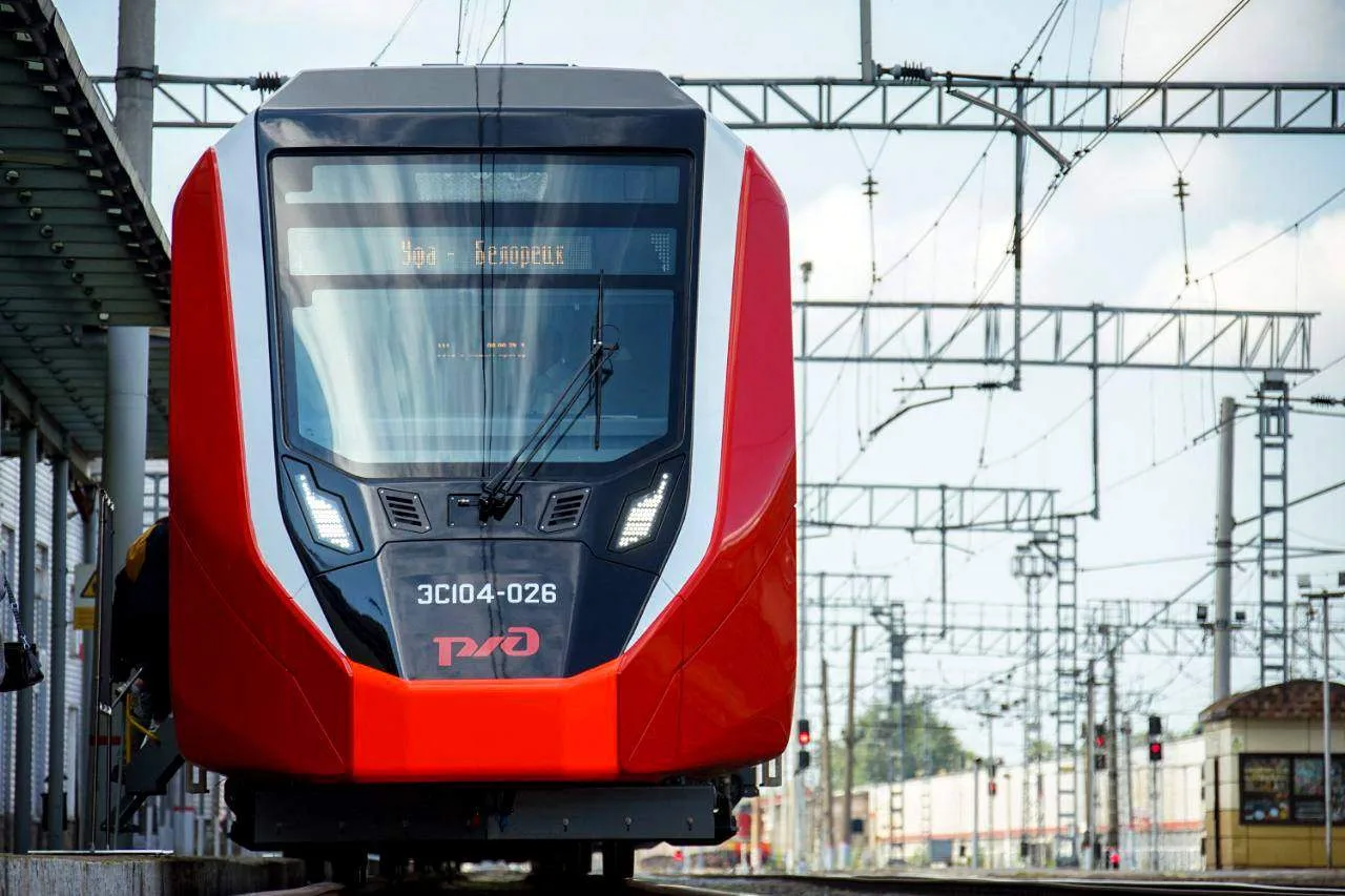 🚆 Современные пригородные поезда «Финист» доставят гостей на фестиваль гостеприимства ...