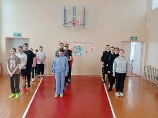 В нашей школе прошли спортивные соревнования — весенние «Весёлые старты», посвященные Международному
