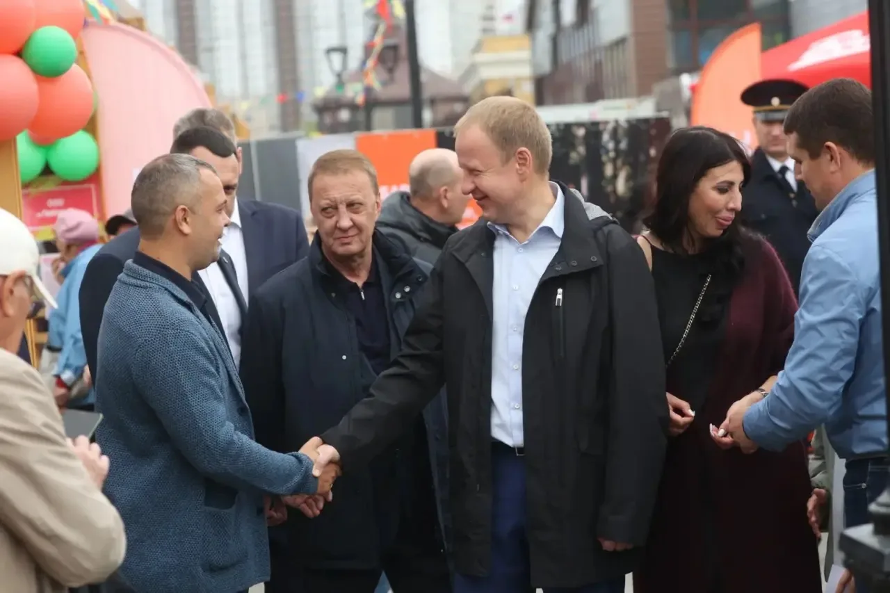 Изображение 5 к публикации «Виктор Томенко»