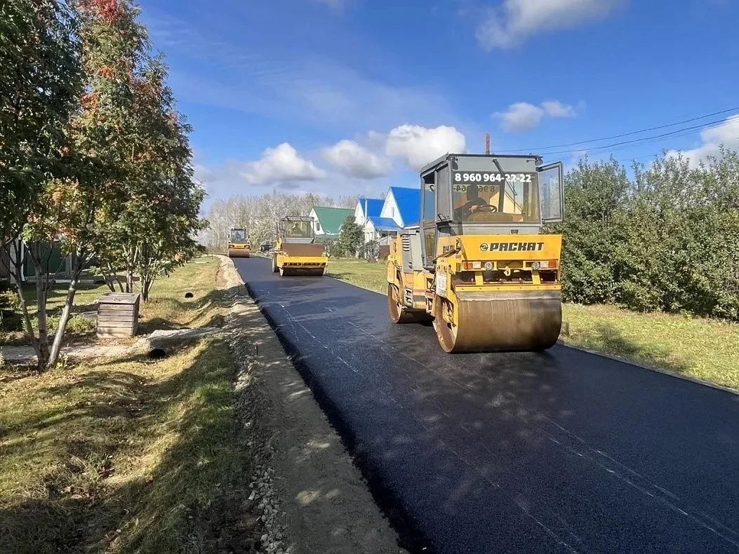 🛣️ В Барнауле отремонтировали 13 дорог в частном секторе и сельской местности