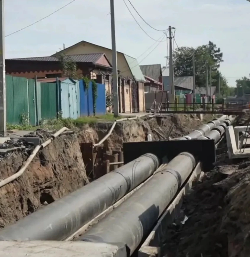 🚧 НИ ПРОЙТИ НИ ПРОЕХАТЬ: ЗАВЕРШЕНИЕ РЕМОНТА ТЕПЛОТРАССЫ НА УЛИЦЕ КРОПОТКИНА СНОВА ПЕРЕ...