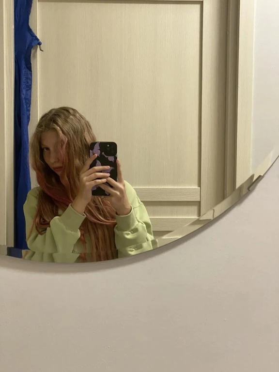 👧 Анна, 19