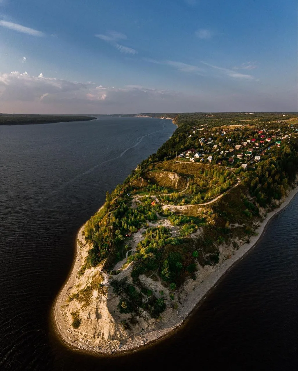Мыс Стрелка в Пермском  крае, на слиянии двух рек   Мыс находится в деревне Городище недалеко от Пер