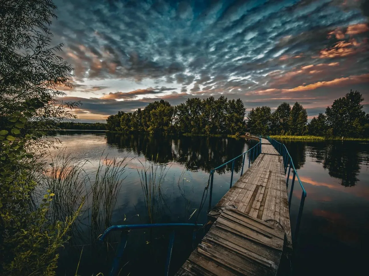 🌅 Закаты над Волгой

📸 Mar Kos