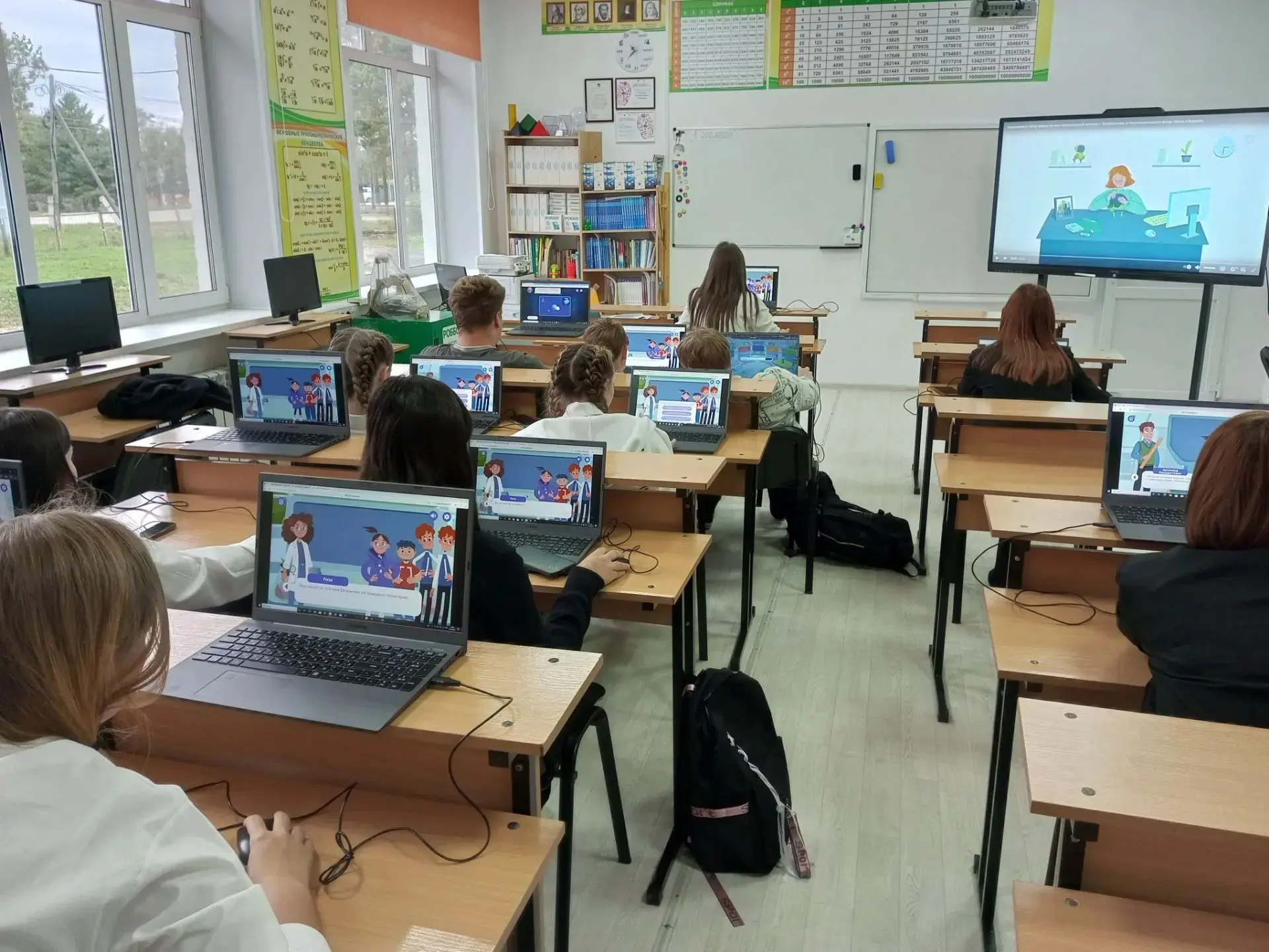 Ученики Сальской школы на «Уроке цифры»: ИИ и 3D‑технологии