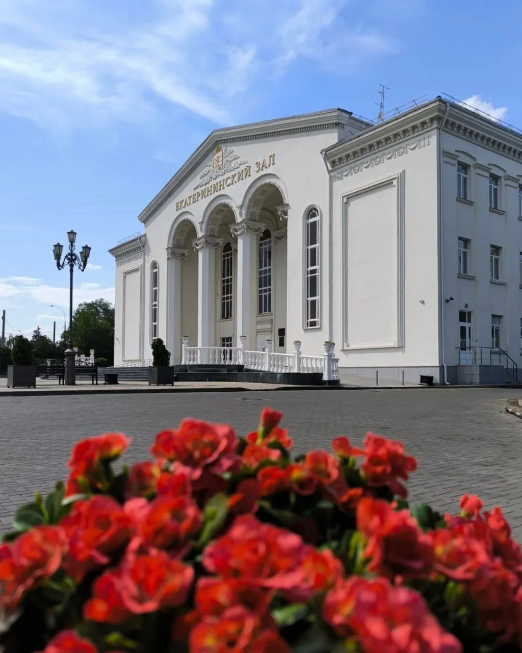 🏛 Екатерининский зал
#Краснодар

📌 История здания берёт начало в 1950-х годах, когда здесь находил