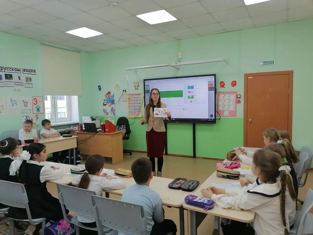 🎉«Английский клуб» в 1 классе: открываем мир с новой буквы!  В этом учебном году наши первоклассники