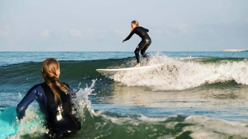 От жары калининградцы спасаются по-разному 🏄🏻‍♂️