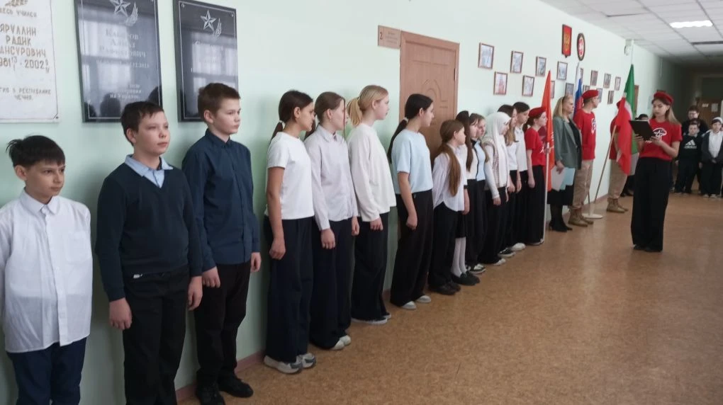 2 марта  в нашей школе состоялась торжественная церемония посвящения обучающихся  в ряд...