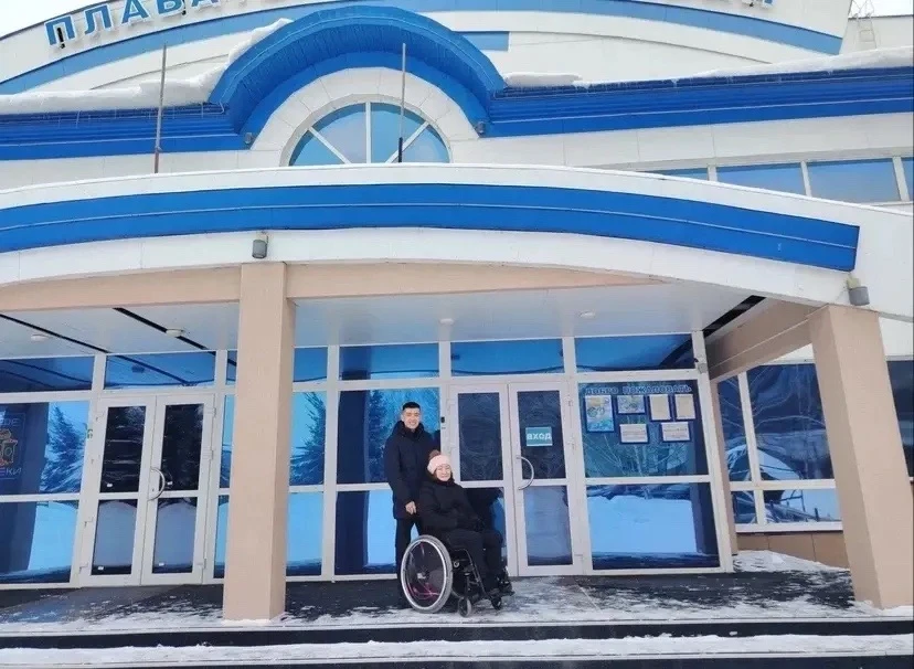 🐻‍❄️От парковок до душевых: что не так со спортом для инвалидов в Горно-Алтайске и поч...