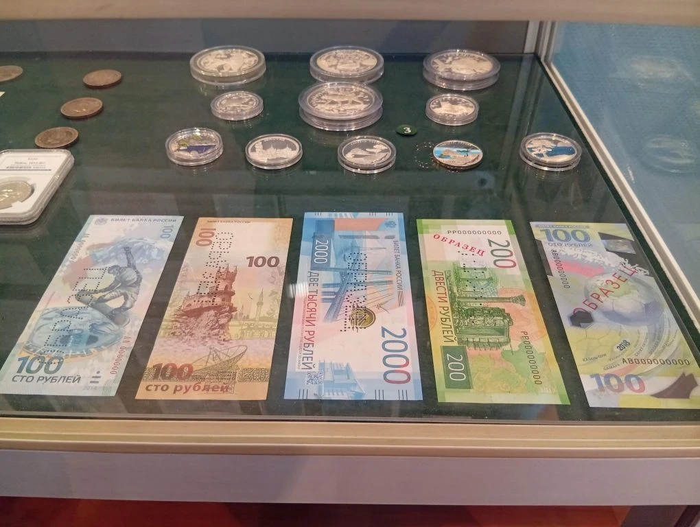 19 марта ученики 5"А" класса посетили уникальную экскурсию в Музее Банка России в Иркутске. Ребята у
