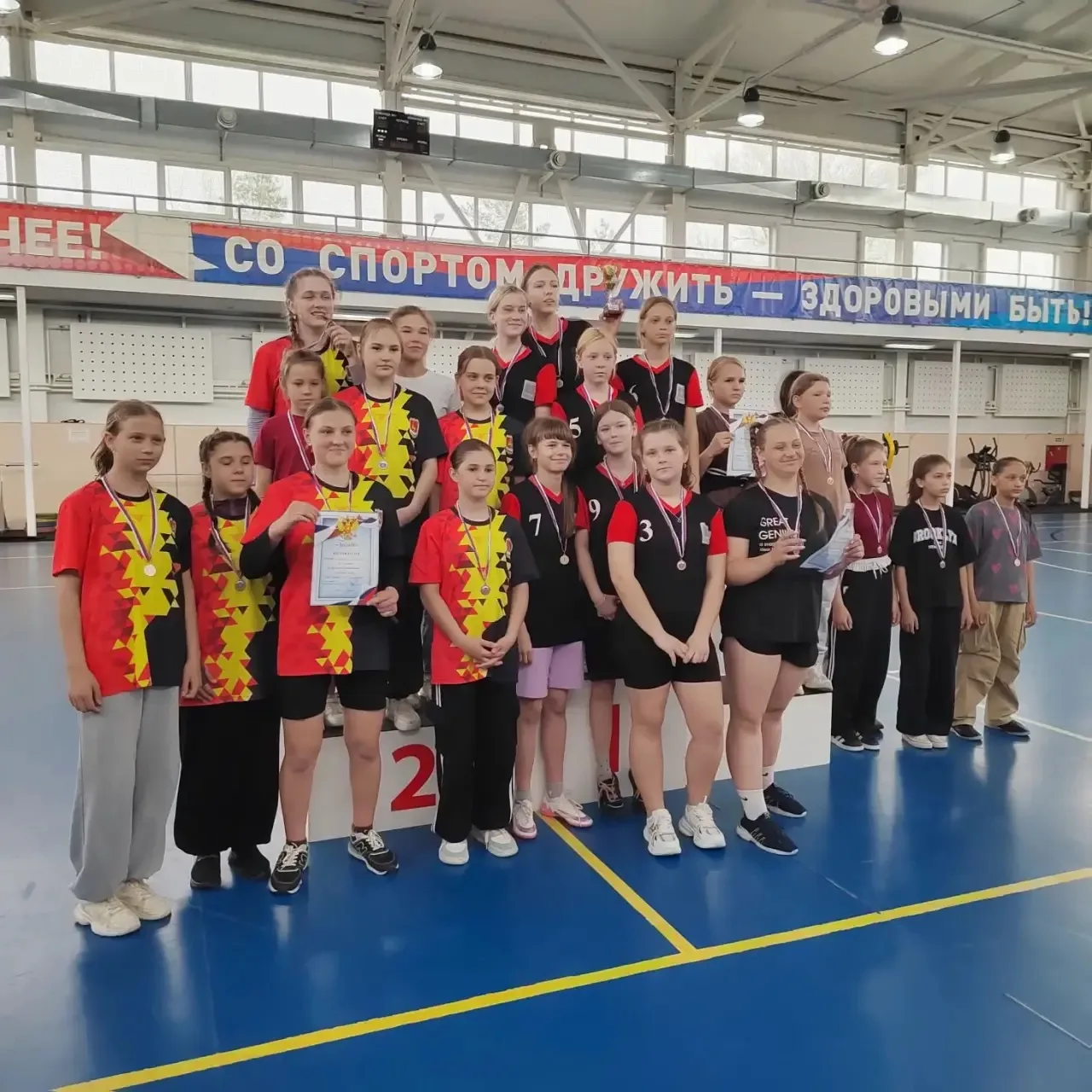 Сегодня прошел муниципальный этап соревнований по лапте 🏏среди юношей сенсацию преподн...