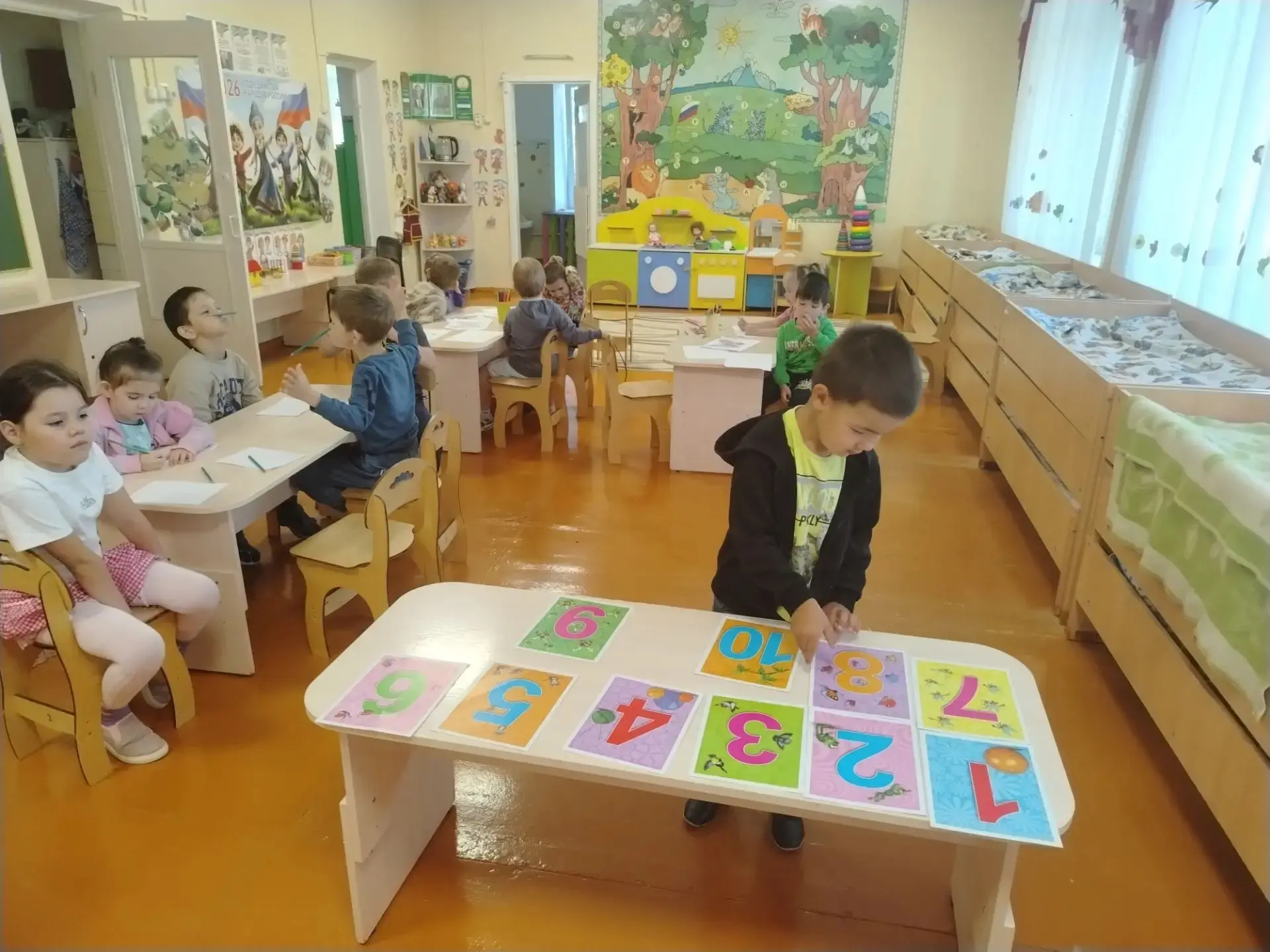 Сегодня в нашей группе царила атмосфера настоящей математической игры! 
В рамках образовательной дея
