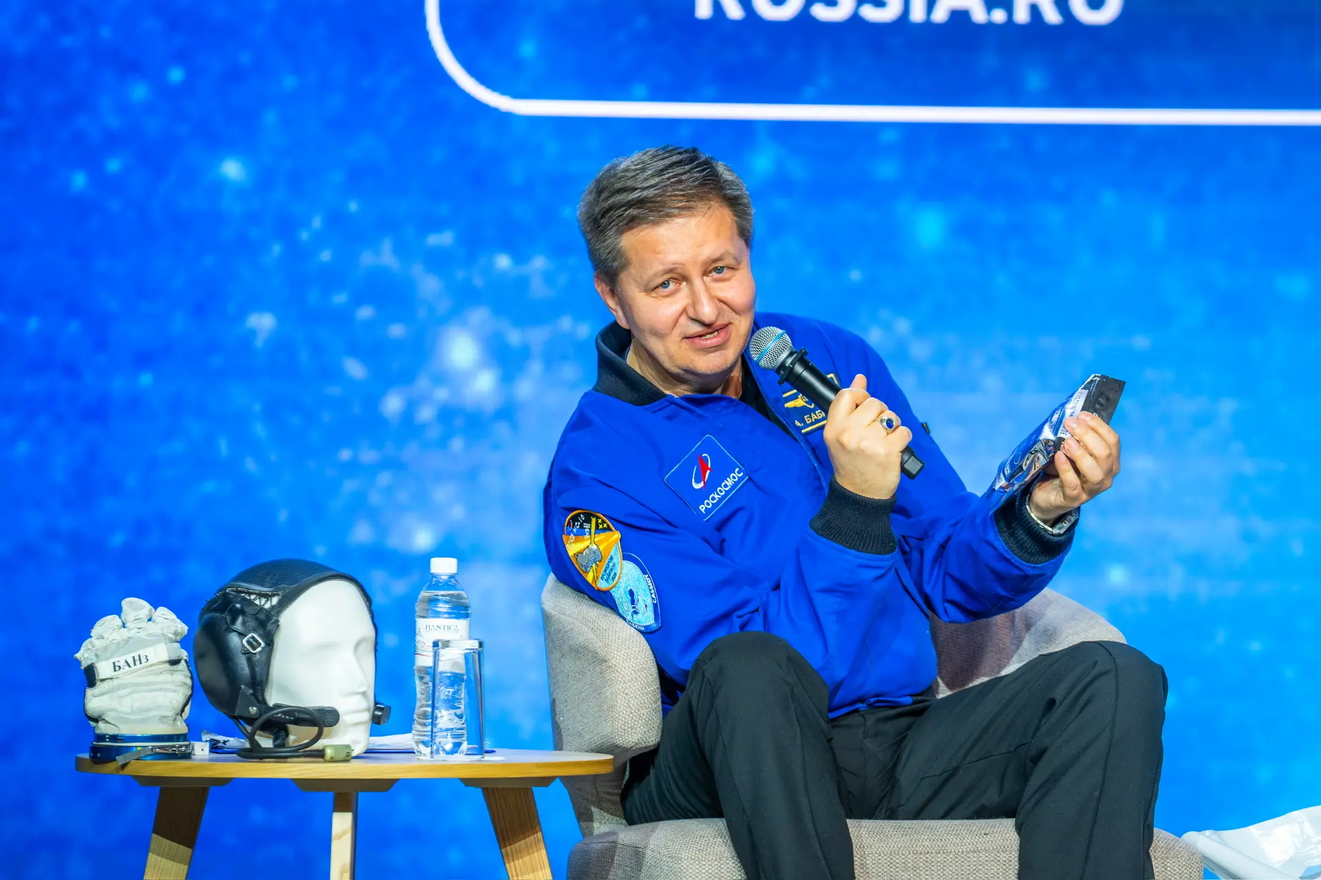 Космонавт Андрей Бабкин встретился с югорчанами  Президент России объявил 6–12 апреля первой Неделей