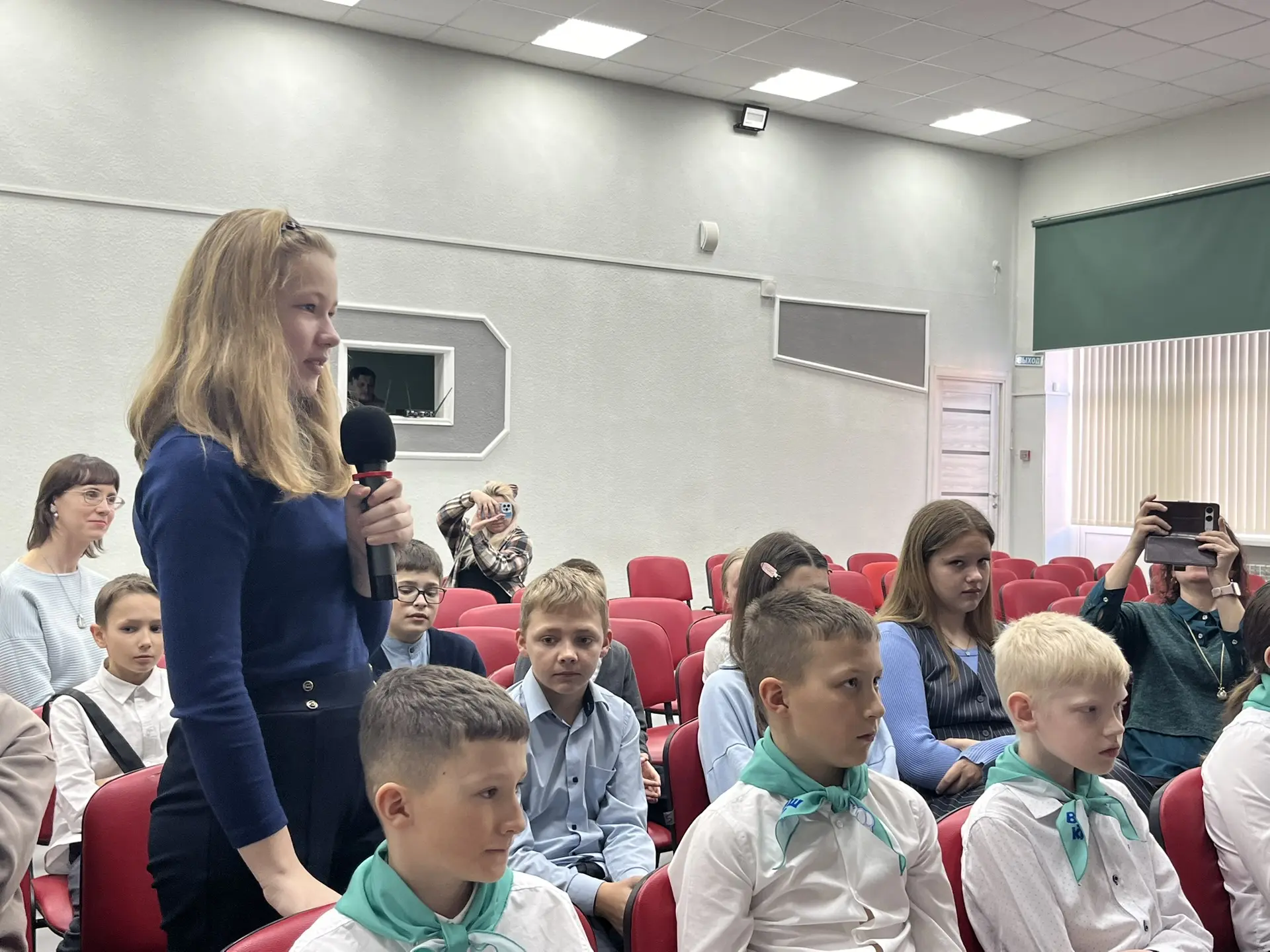 КЛАССНЫЕ ВСТРЕЧИ ДВИЖЕНИЯ ПЕРВЫХ 🗣    На площадке нашей школы 20 марта состоялась Классная встреча д
