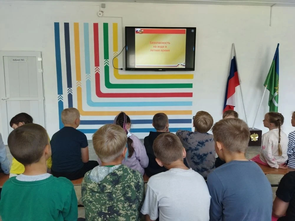 📌В нашем лагере утренние минутки здоровья и инструктажи стали доброй традицией.