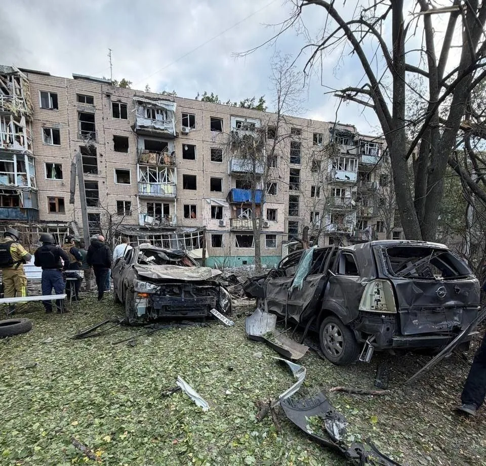 Вчера в Харькове после работы ВС РФ во множестве районов города поднялись столбы дыма.