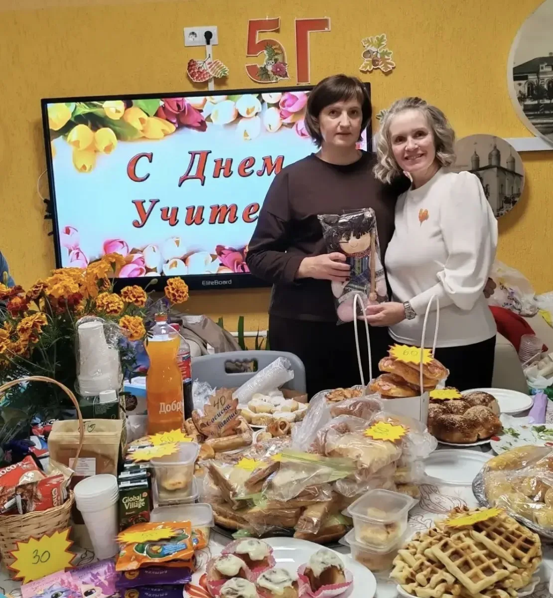 5 «Г» класс ярко и активно проявил себя на школьной ярмарке!
