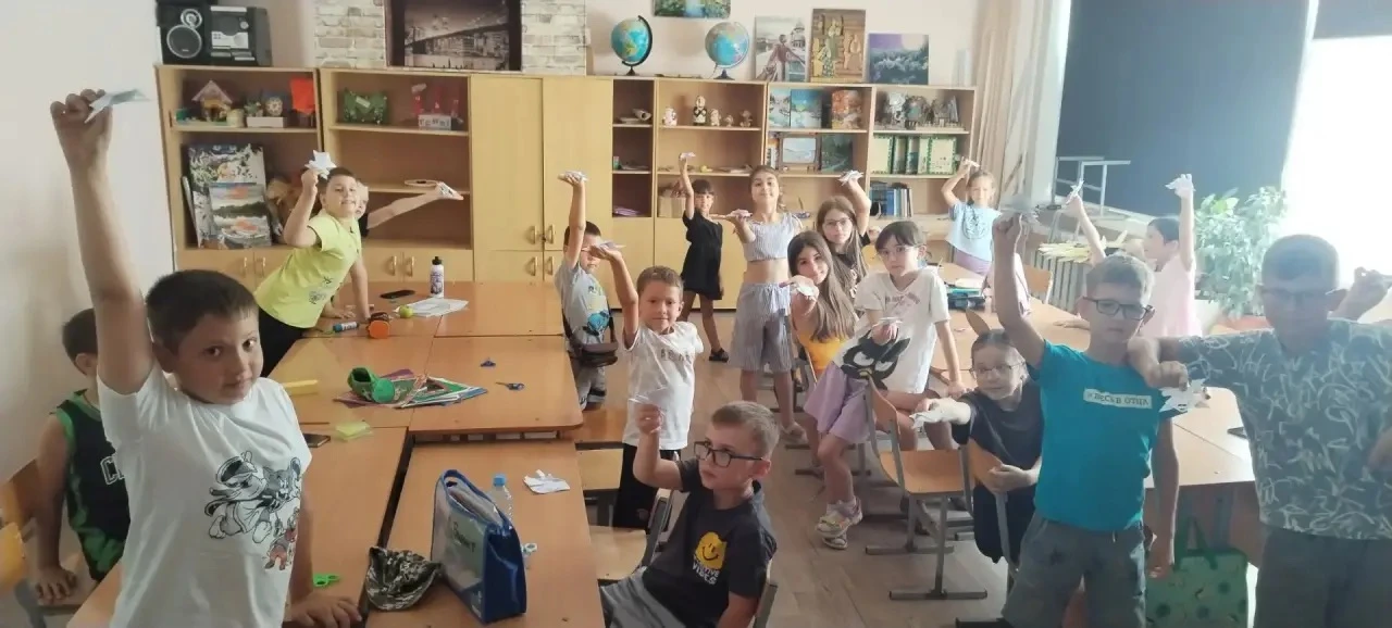 Лето в технике оригами: создаём подвижных лягушек!

В разгар летних каникул творчество не останавлив