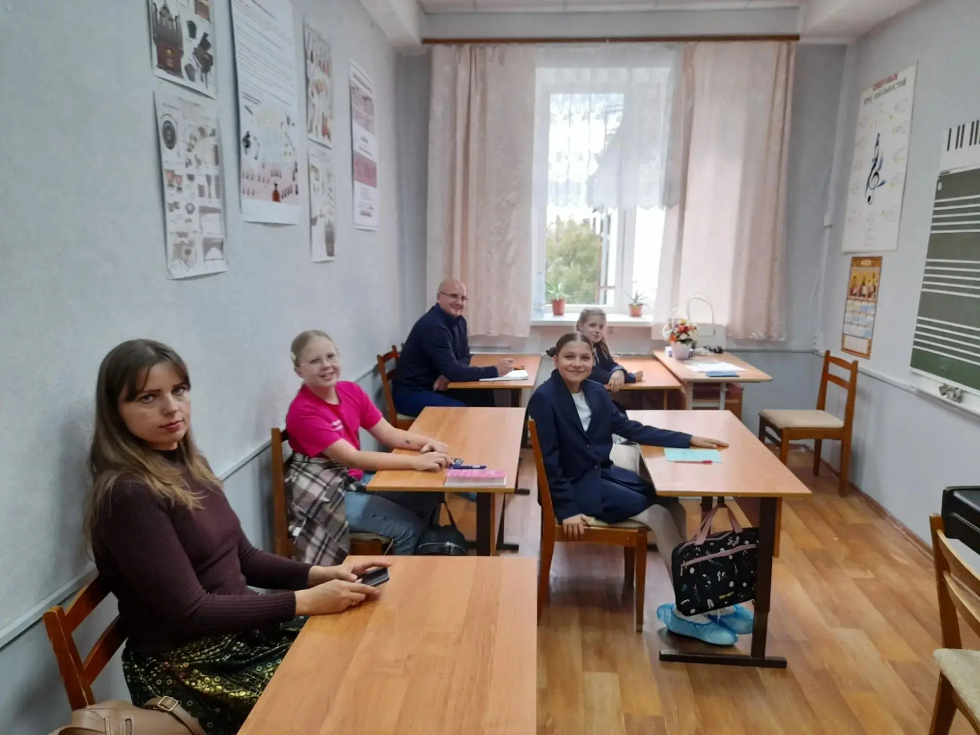 1 сентября, в первый день нового учебного года преподаватели Детской школы искусств №12...