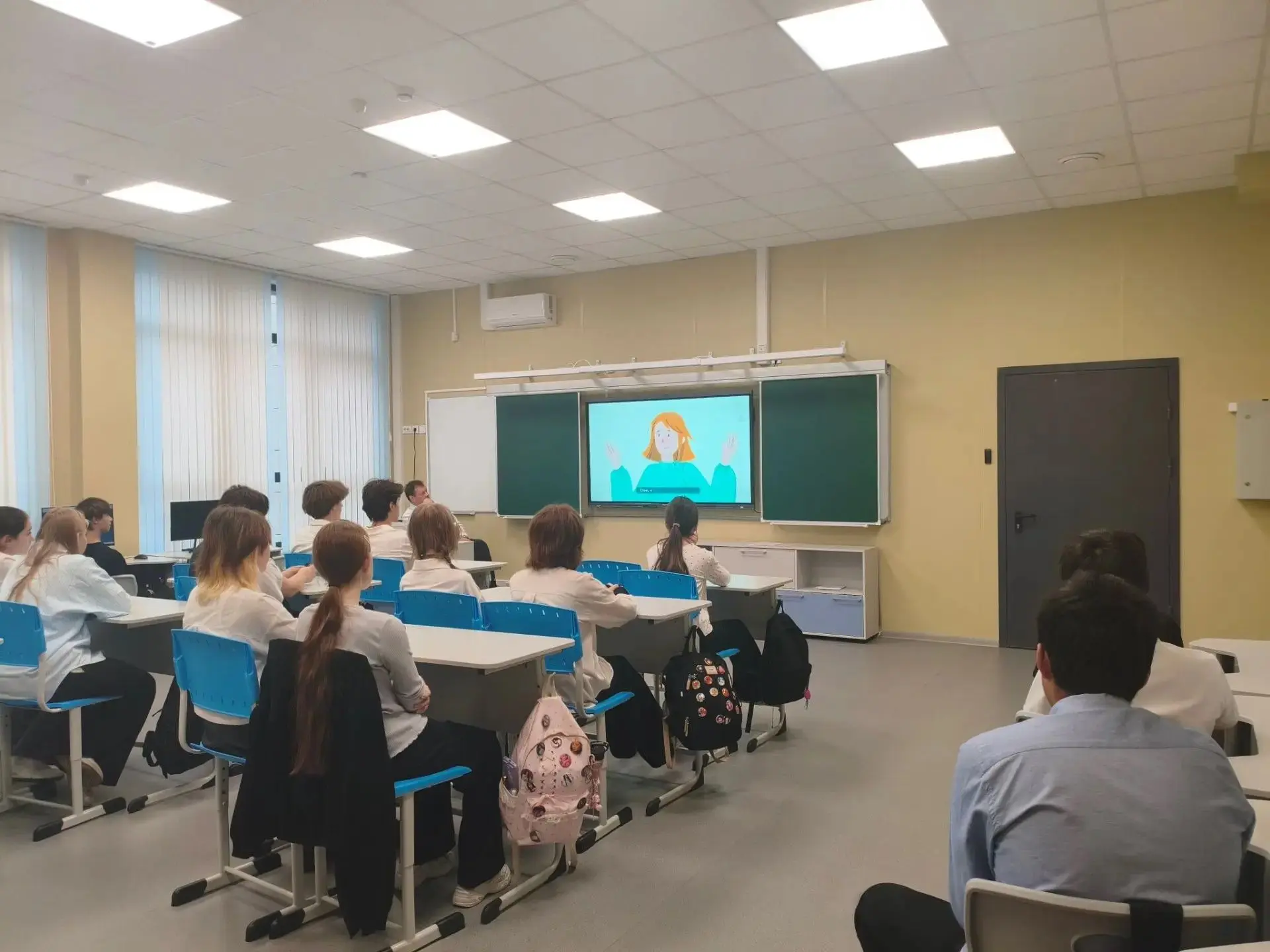 Сегодня у 8 «Б» класса был особенный день! В гостях присутствовал Миронычев Павел Евген...
