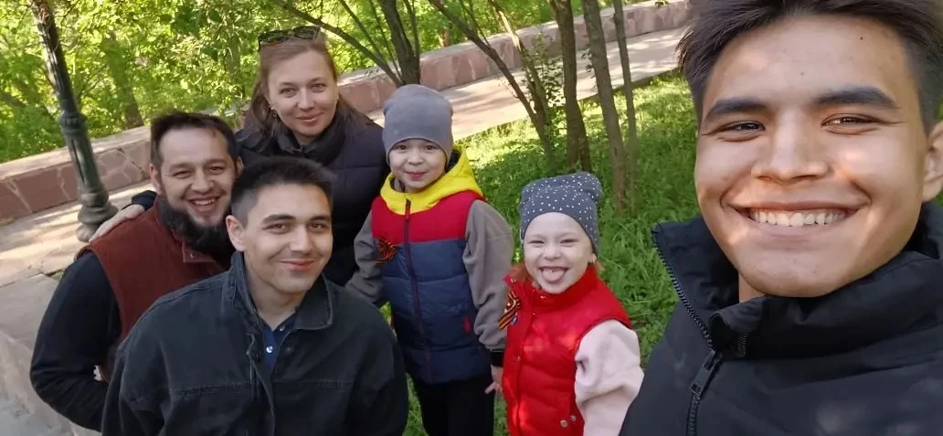 Продолжаем наш марафон знакомства с семейными традициями! ❤️ Семья Османа и Самии!!! В нашем доме ве