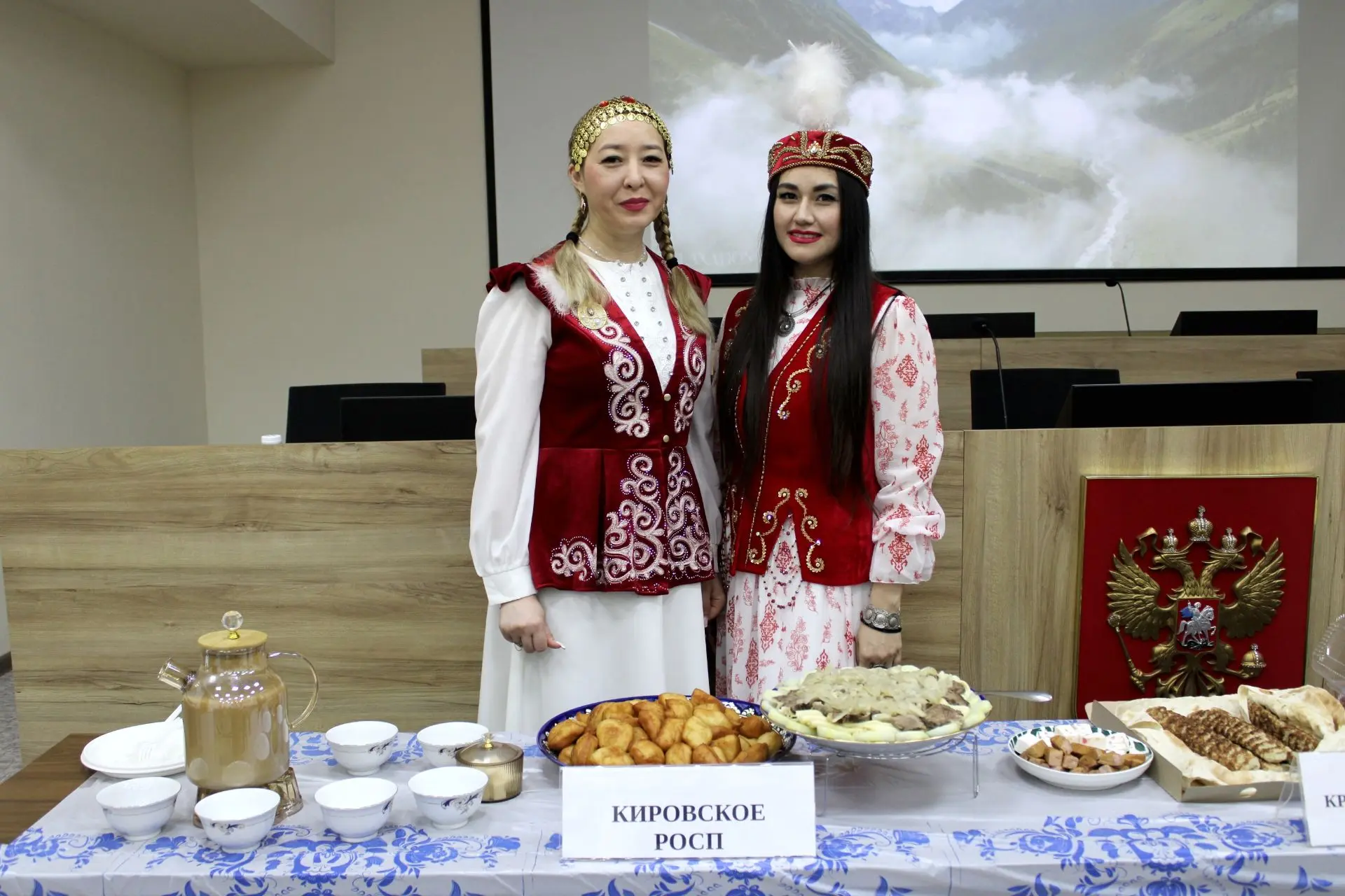 Волгоградские судебные приставы показали кулинарное многообразие России

Сотрудники Главного управле