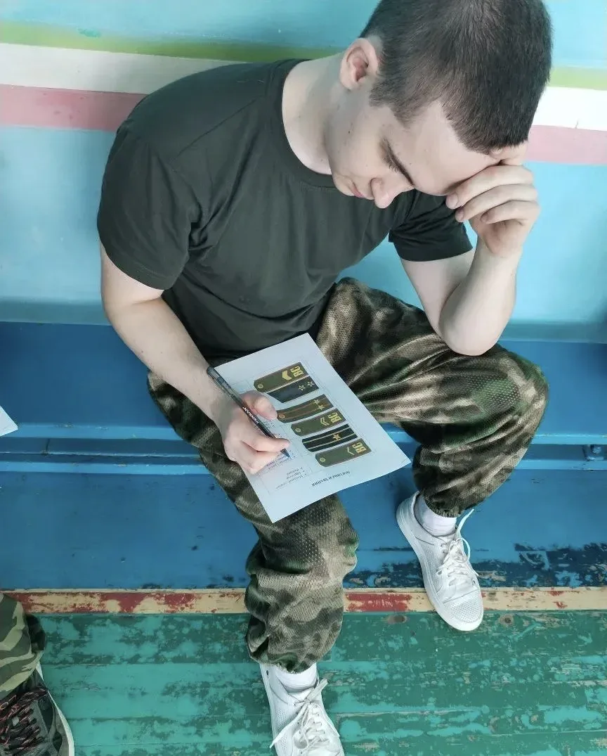🇷🇺 Торжественное открытие военных учебных сборов в 34-й школе! 🪖  Вчера в СОШ №34 для учеников 10-х 