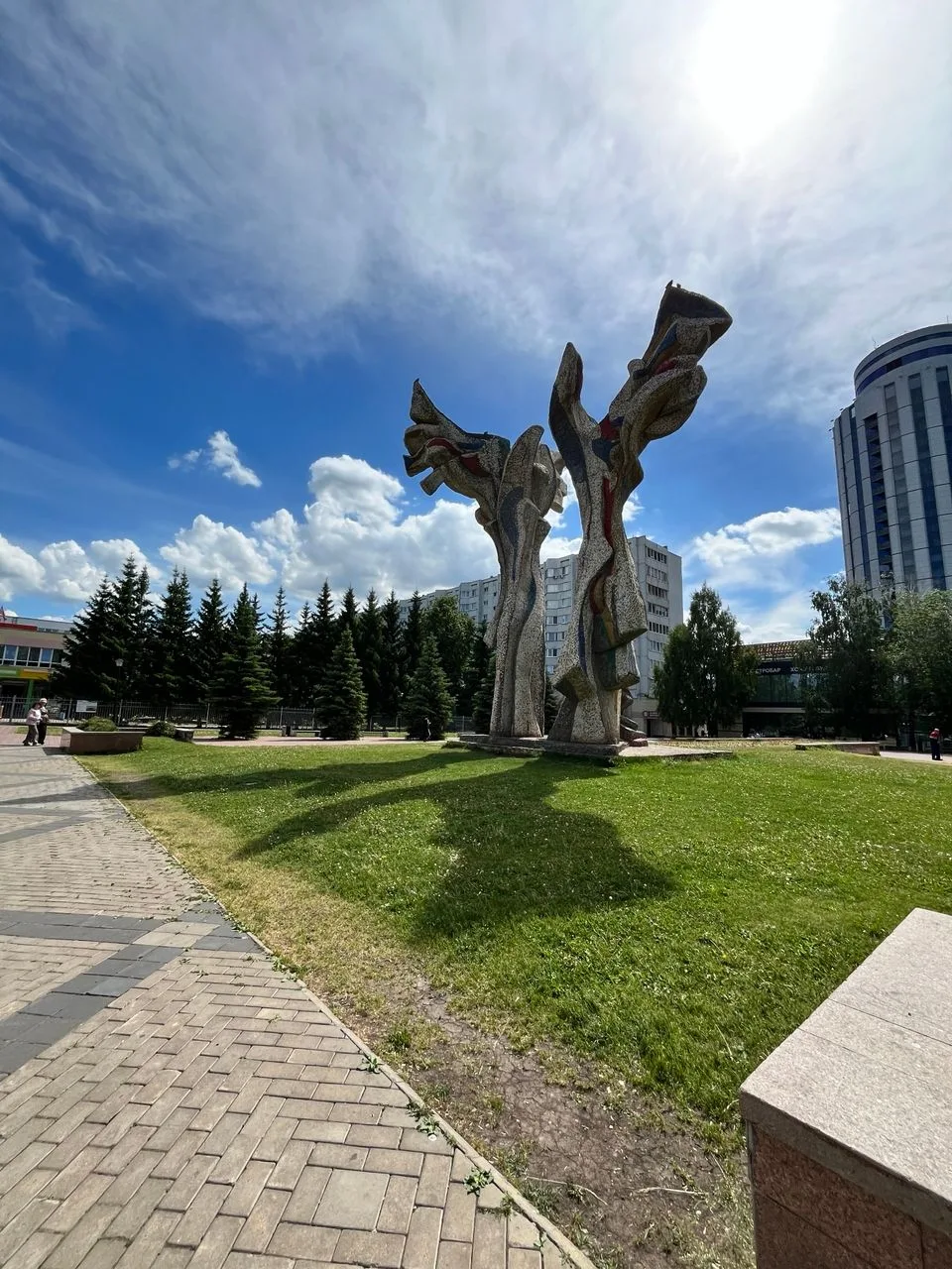 Для почетных  гостей и организаторов межрегиональной выставки «Своих не бросаем» была п...