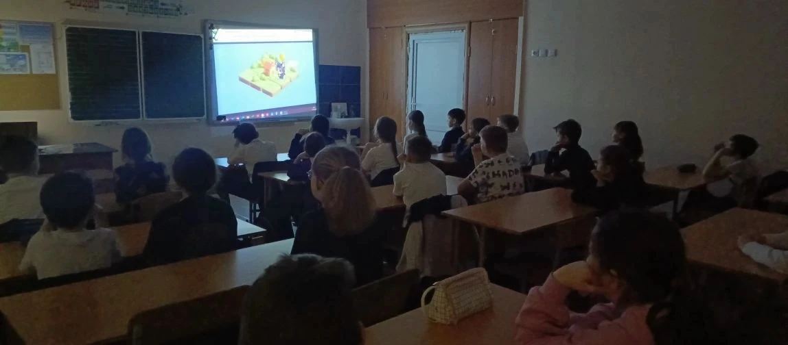🔷 Общешкольная линейка в Школе № 41 🔷   12 января в Школе № 41 прошла традиционная общешкольная лине