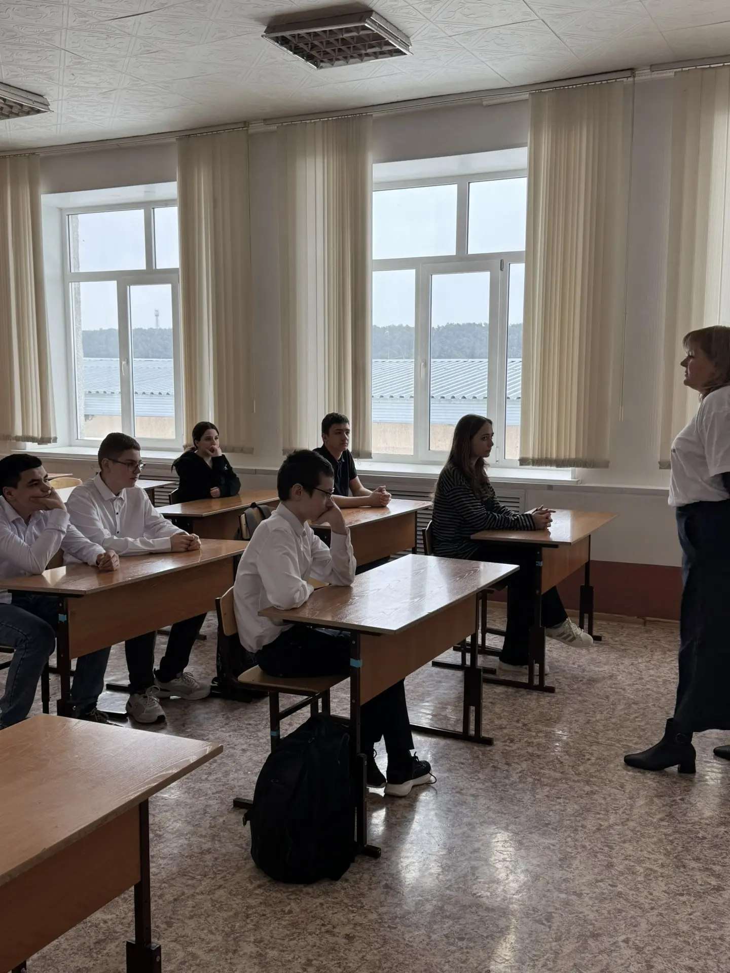 🚀 Профессии будущего в Мазуровской школе: выбираем путь вместе с «Цифрой 42»!