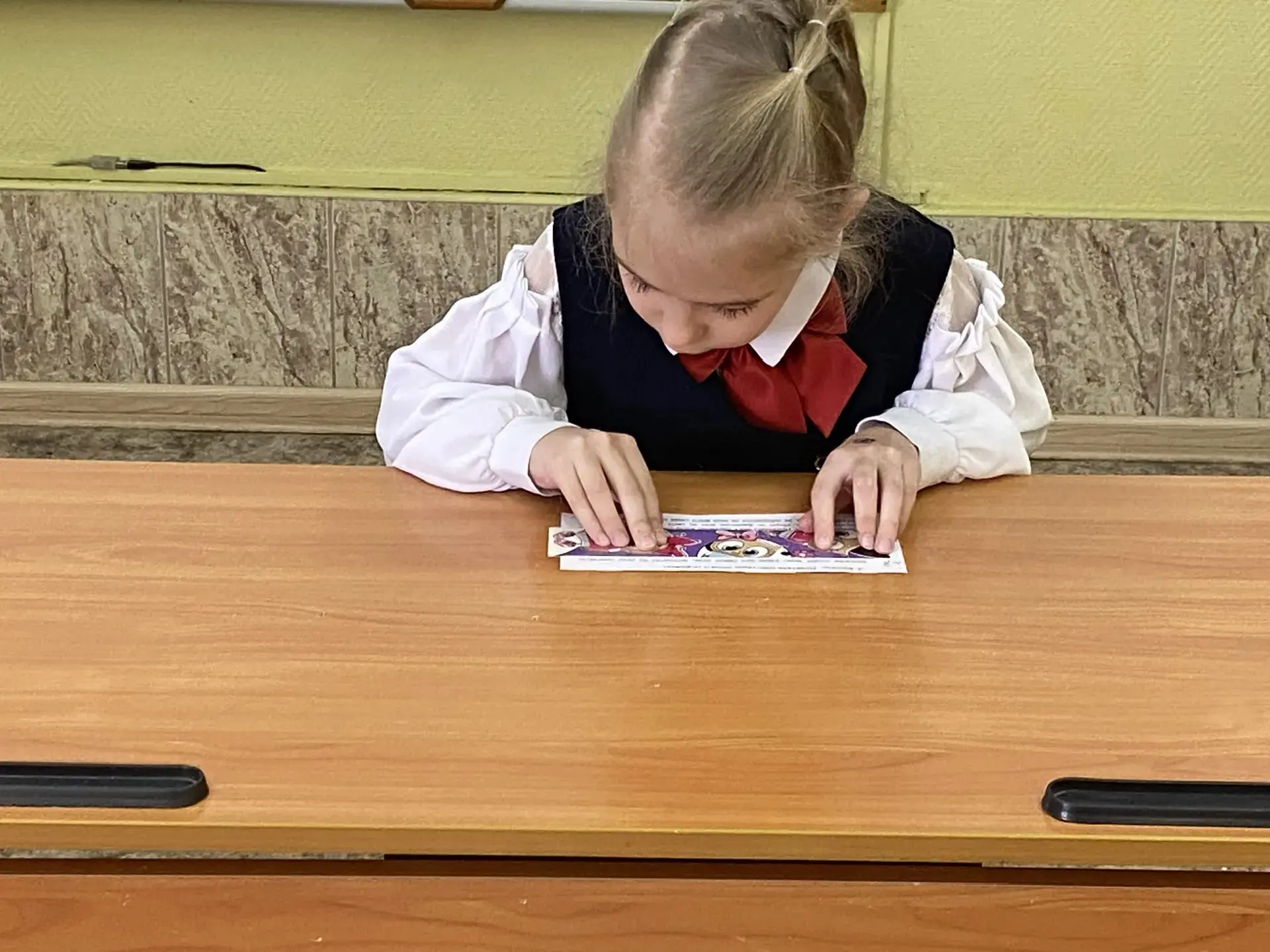📖✨ "Открытая книга" в СОШ №8: Первоклассники читают о войне! ✨📖 6 февраля 2026 года в нашей школе, М
