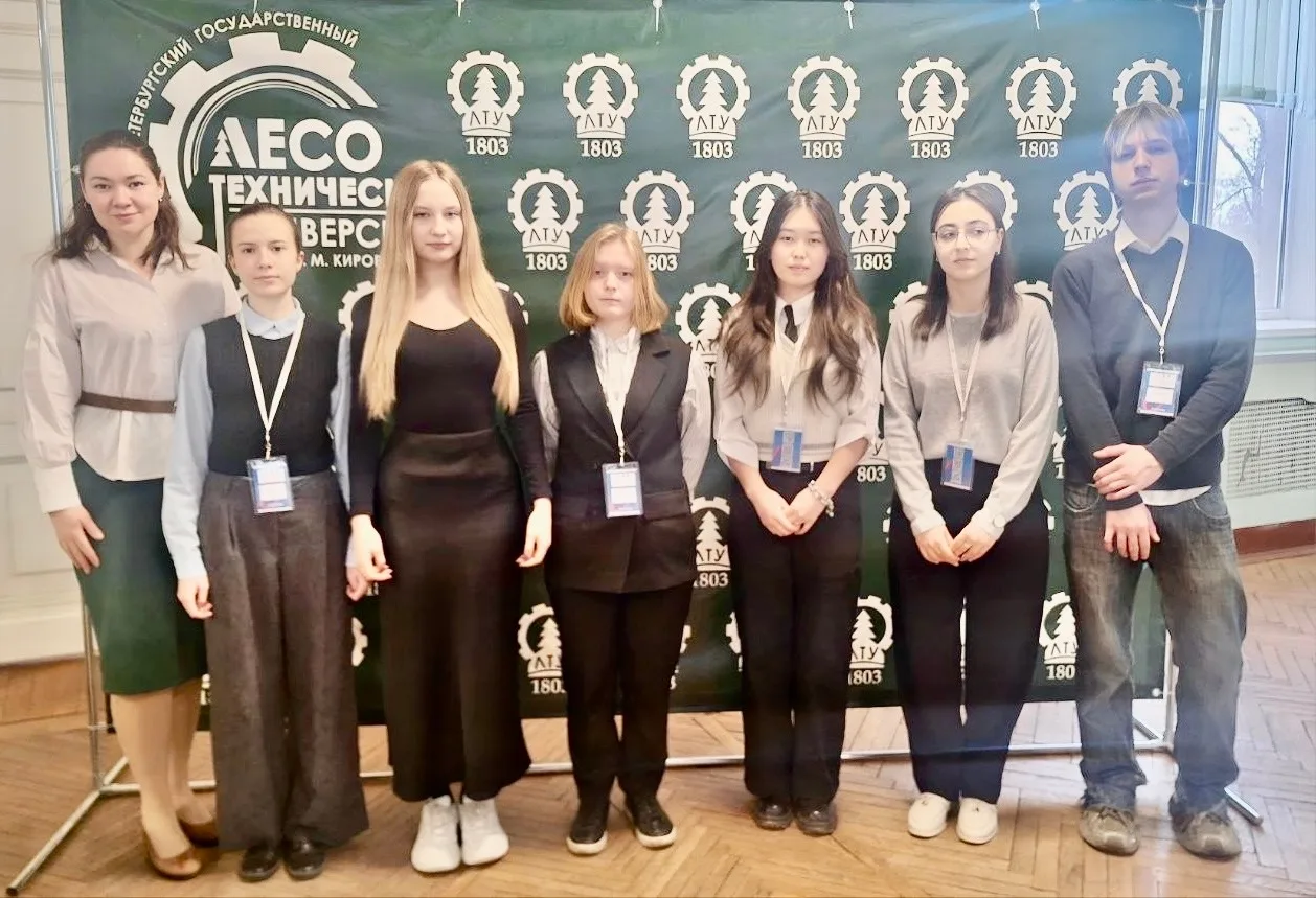 🧪 НАШИ ЮНЫЕ УЧЕНЫЕ СНОВА В ТОПЕ! 🔬  Ребята из ДДЮТ Выборгского района блестяще представили свои иссл